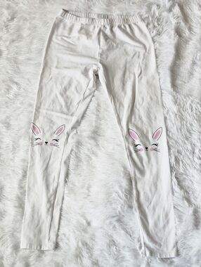 fabkids White Girls Stretch Waist Leggings with Subtle Red Logo